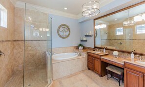 Bathroom - Luxury Villa on Reunion Resort and Spa With a Private Pool, Orlando Villa 4529 (Kissimmee)