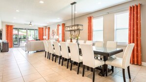 Dining - Luxury Villa on Encore Resort at Reunion With a Private Pool, Orlando Villa 4707 (Kissimmee)