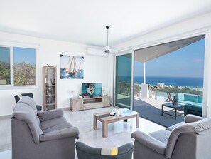 Property amenity - Luxury 4 Bedroom Villa With Private Pool, Protaras Villa 1222 (Paralimni)