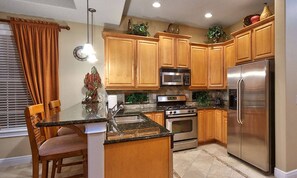 Mikrowelle, Ofen, Herdplatte, Geschirrspüler