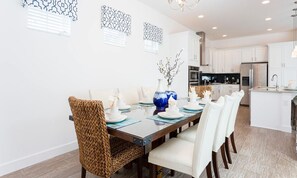 Microwave, oven, stovetop, dishwasher - Luxury Private Villa With Large Pool on Reunion Resort and Spa, Orlando Villa 4628 (Kissimmee)