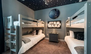 5 bedrooms, laptop workspace, iron/ironing board, bed sheets