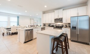 Microwave, oven, stovetop, dishwasher - Luxury Villa With Private Pool on Encore Resort at Reunion, Orlando Villa 4424 (Kissimmee)