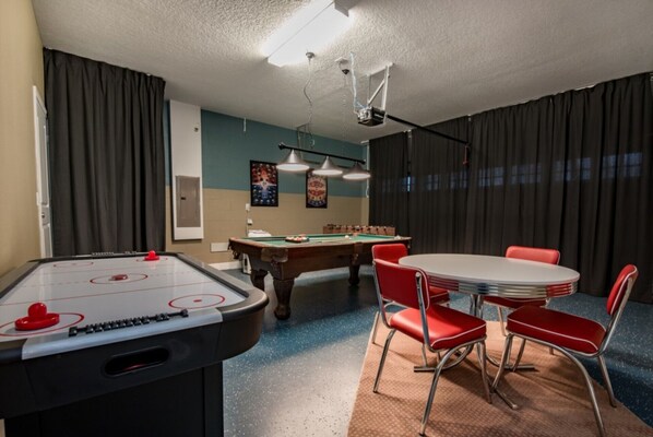 Villa (Multiple Bedrooms) | Property amenity