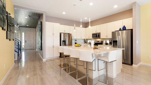 Coffee/tea maker, fridge, microwave, oven - Luxury Contemporary Style Villa on Solterra Resort, Orlando Villa 4544 (Davenport)