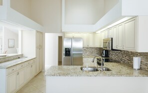 Microwave, oven, stovetop, dishwasher - Luxury Villa on Charlotte Harbor, Charlotte County Villa 1006 (Punta Gorda)