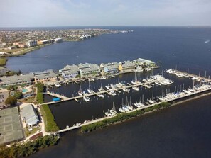 Marina - Luxury Villa on Charlotte Harbor, Charlotte County Villa 1006 (Punta Gorda)