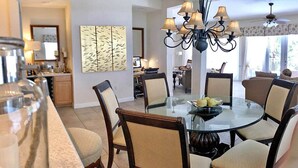 Dining - Perfect 4 Bedroom Villa on Reunion Resort and Spa, Orlando Villa 4552 (Kissimmee)