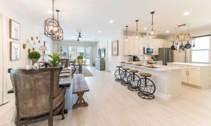 Microonde, forno, piano cottura, lavastoviglie