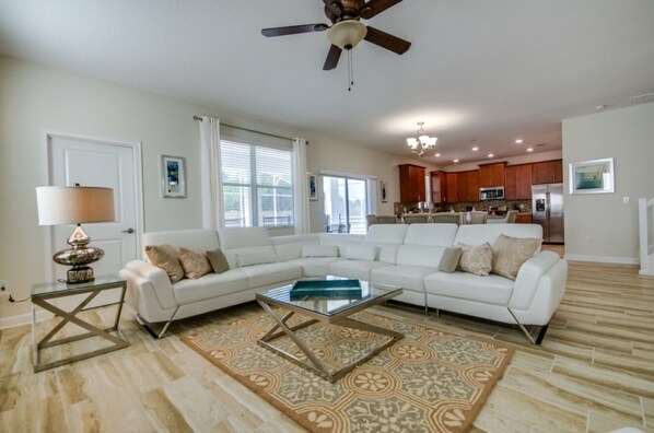 Villa (6 Bedrooms) | Property amenity