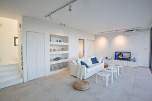 Interior - Rent a Luxury Villa in Cyprus Close to the Beach, Paralimni Villa 1253 (Paralimni)