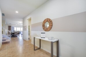 9 bedrooms, laptop workspace, bed sheets