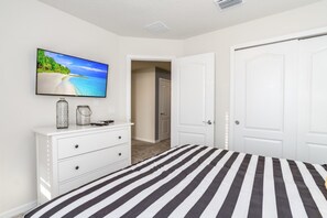 Villa (Multiple Bedrooms) | Property amenity