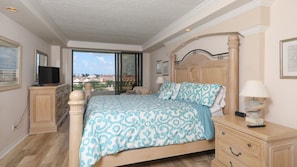 3 bedrooms, laptop workspace, bed sheets - Perfect Apartment on The Anchorage, Siesta Key Apartment 1022 (Siesta Key)
