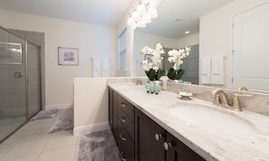 Bathroom - Perfect 9 Bedroom Villa on Encore Resort at Reunion, Orlando Villa 4407 (Kissimmee)