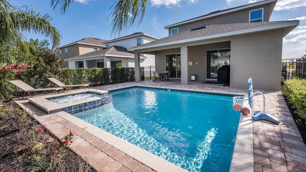 Outdoor pool - Perfect 6 Bedroom Villa on Encore Resort at Reunion, Orlando Villa 4364 (Kissimmee)