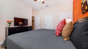 4 slaapkamers, een laptopwerkplek, beddengoed