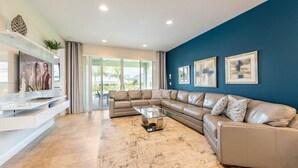 Living room - Perfect 6 Bedroom Villa on Encore Resort at Reunion, Orlando Villa 4411 (Kissimmee)