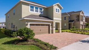 Exterior - Perfect 6 Bedroom Villa on Encore Resort at Reunion, Orlando Villa 4411 (Kissimmee)