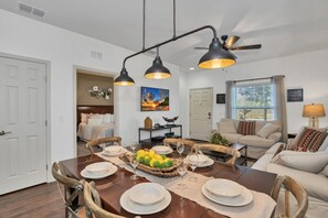 Private kitchen - Luxury Home on Lucaya Village Resort, Orlando Townhome 5055 (Kissimmee)