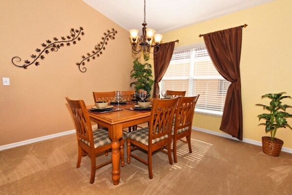 Villa (4 Bedrooms) | Property amenity