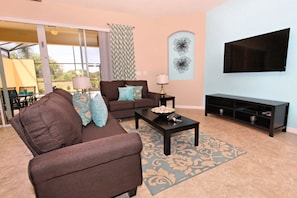 TV, fireplace