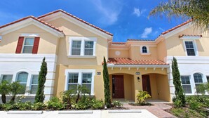 Exterior - Rent a Luxury Villa on Solterra Resort, Minutes From Disney, Orlando Villa 1074 (Davenport)