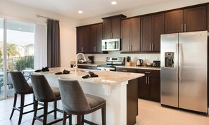 Microwave, oven, stovetop, dishwasher - Luxury Private Villa With Large Pool on Encore Resort at Reunion, Orlando Villa 4380 (Kissimmee)