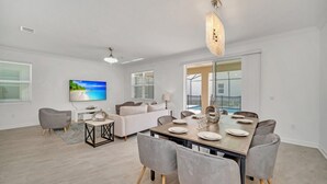 Dining - Picture Renting Your Own Luxury Villa on the Exclusive Storey Lake Resort, Close to Disney (Kissimmee)