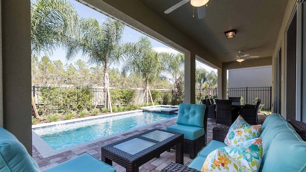Outdoor pool - Luxury Villa on Encore Resort at Reunion With a Private Pool, Orlando Villa 4696 (Kissimmee)
