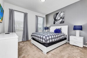 6 Schlafzimmer, laptopgeeigneter Arbeitsplatz