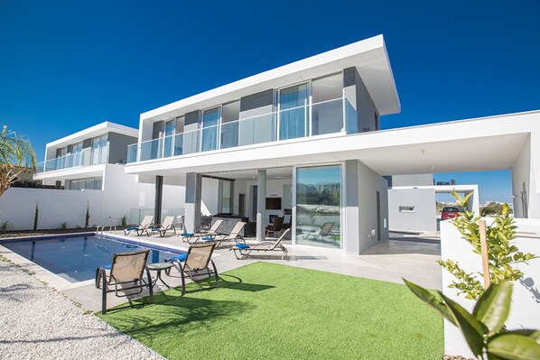 Villa (5 Bedrooms) | Voorkant van accommodatie