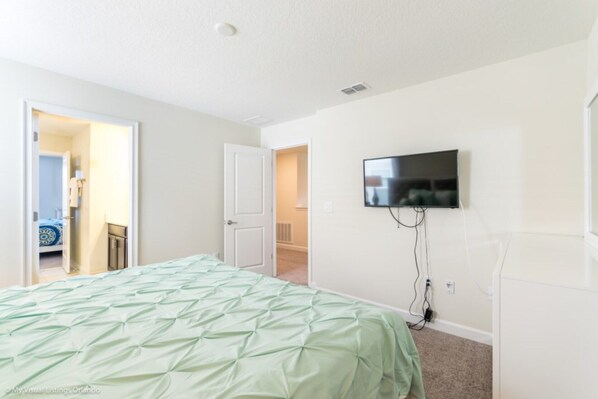 Villa (Multiple Bedrooms) | Property amenity