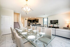 Villa (Multiple Bedrooms) | Property amenity