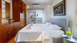 3 slaapkamers, een laptopwerkplek, beddengoed