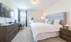 6 bedrooms, laptop workspace, iron/ironing board, WiFi
