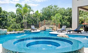 Outdoor pool - Rent Your Own Orlando Villa With Large Private Pool on Reunion Resort and Spa, Orlando Mansion 4629 (Kissimmee)