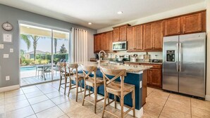 Microwave, oven, stovetop, dishwasher - The Ultimate 5 Bedroom Villa on Encore Resort, Orlando Villa 5435 (Kissimmee)