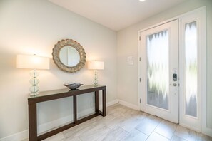 6 bedrooms, laptop workspace, bed sheets - Rent Your Own Orlando Villa With Large Private Pool on Encore Resort at Reunion, Orlando Villa 4373 (Kissimmee)