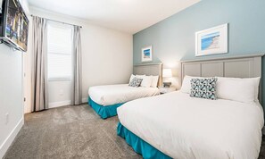 6 bedrooms, laptop workspace, bed sheets - Rent Your Own Orlando Villa With Large Private Pool on Encore Resort at Reunion, Orlando Villa 4373 (Kissimmee)