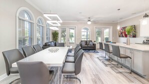 Private kitchen - Ultimate 5 Star Villa With Private Pool on Reunion Resort and Spa, Orlando Villa 4557 (Kissimmee)
