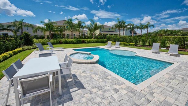 Outdoor pool - Luxury Villa on Encore Resort at Reunion With a Private Pool, Orlando Villa 4706 (Kissimmee)