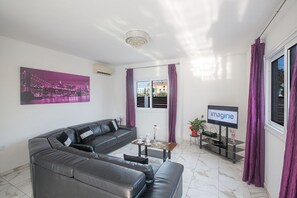 Living area - Rent a Luxury Villa in Cyprus Close to the Beach, Protaras Villa 1194 (Paralimni)