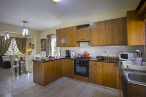 Villa (2 Bedrooms) | Property amenity