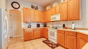 Villa (4 Bedrooms) | Property amenity