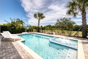 Outdoor pool - Luxury Villa on Reunion Resort and Spa With a Private Pool, Orlando Villa 5473 (Kissimmee)