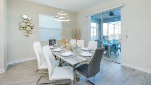 Microwave, oven, stovetop, dishwasher - 5 Star Villa Close to Disney, Orlando Villa 2545 (Davenport)