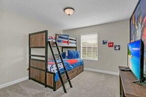 Villa (4 Bedrooms) | Property amenity