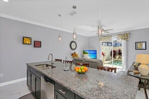 Villa (4 Bedrooms) | Servicio de la propiedad
