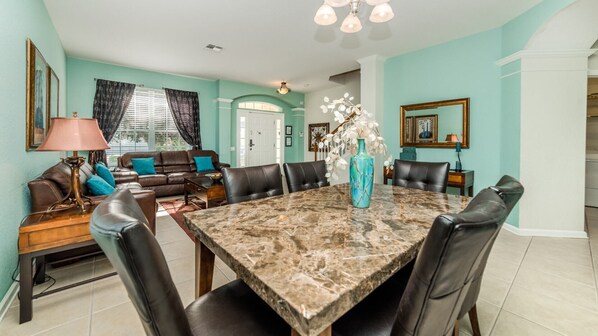 Microwave, oven, stovetop, dishwasher - Perfect 6 Bedroom Villa on Windsor Hills Resort, Orlando Villa 4779 (Kissimmee)